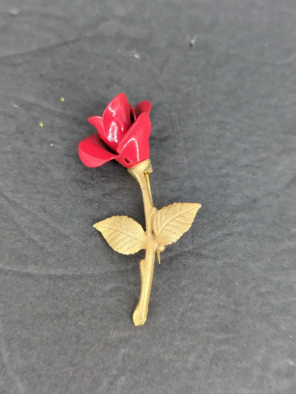 Vintage Red Porcelain Rose Flower Stem Brooch Pin Gold Tone Leaf Accent